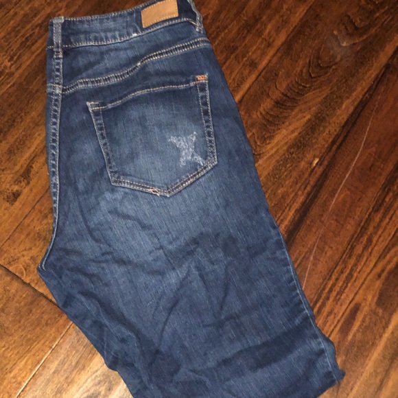 Blue Jeans - Picture 2 of 3